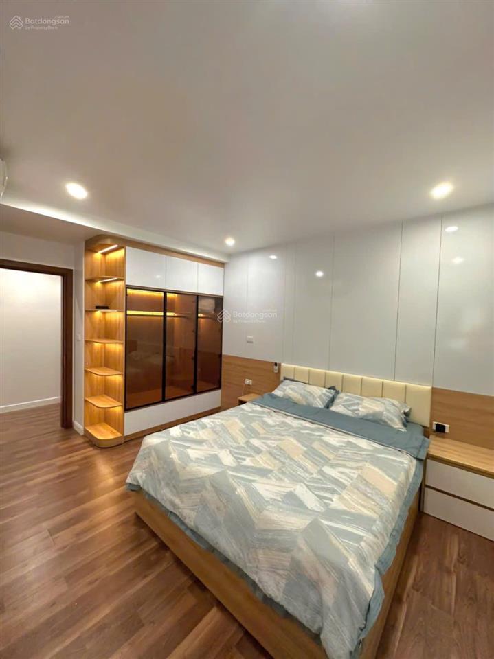 Bán gấp 2pn, 2wc tại goldmark city, 4,9x tỷ, 83m2, hỗ trợ bank