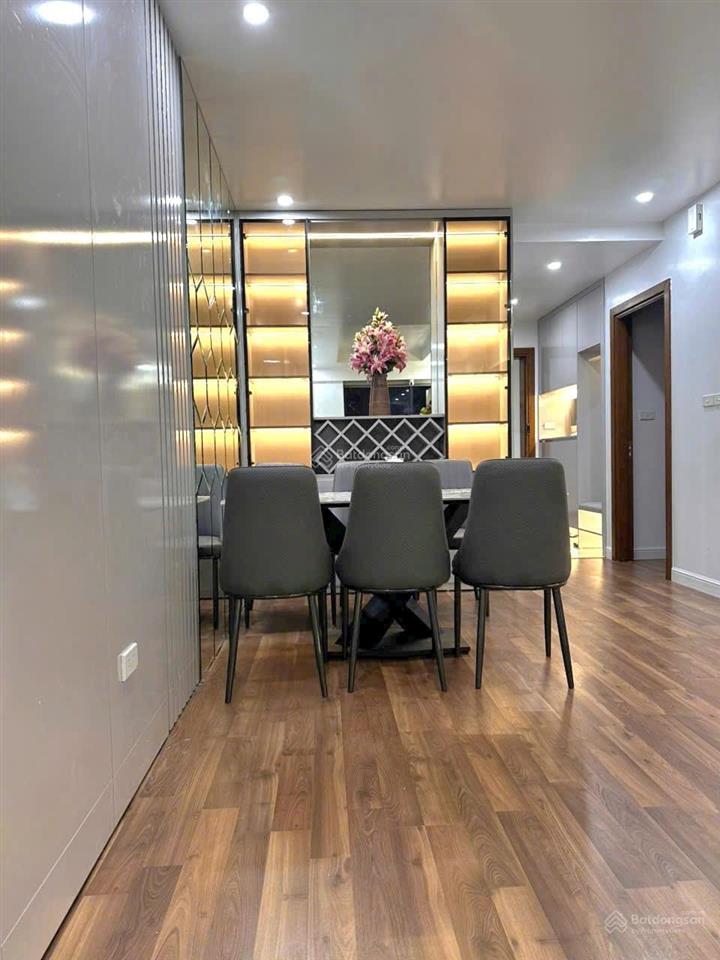Bán gấp 2pn, 2wc tại goldmark city, 4,9x tỷ, 83m2, hỗ trợ bank