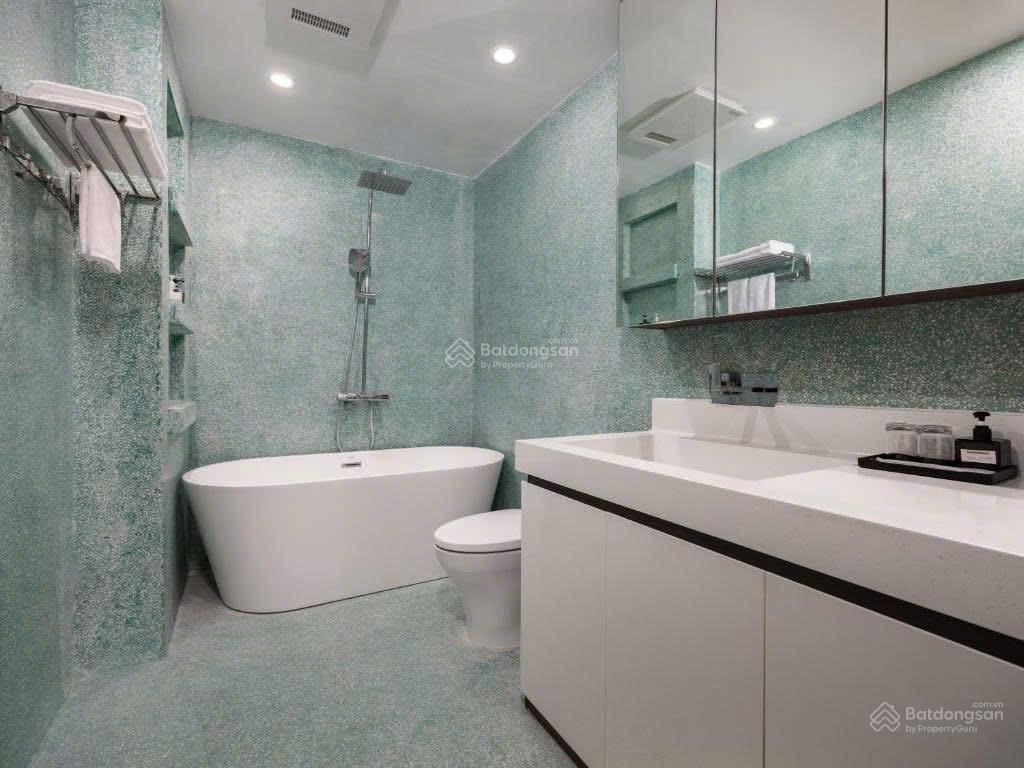 Mặt phố yên hoa  hồ tây  158 tỷ 256m2, 10 tầng  dòng tiền 600tr/ tháng