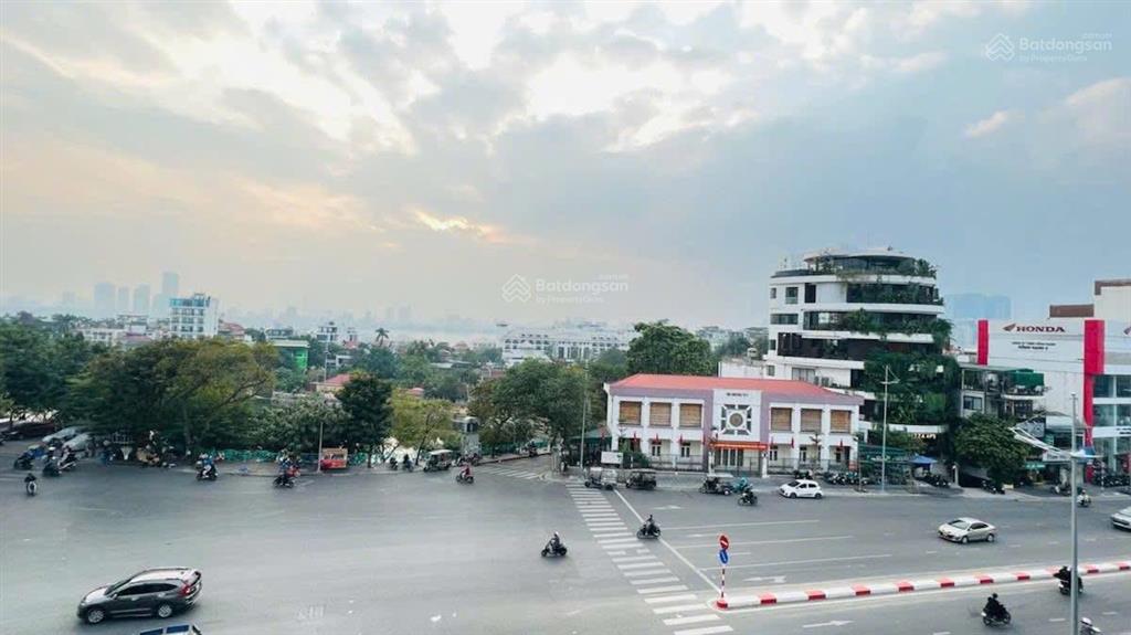 Mặt phố âu cơ 312 tỷ  1042m2  ngay nút giao xuân diệu, nghi tàm, xây tòa văn phòng, khách sạn