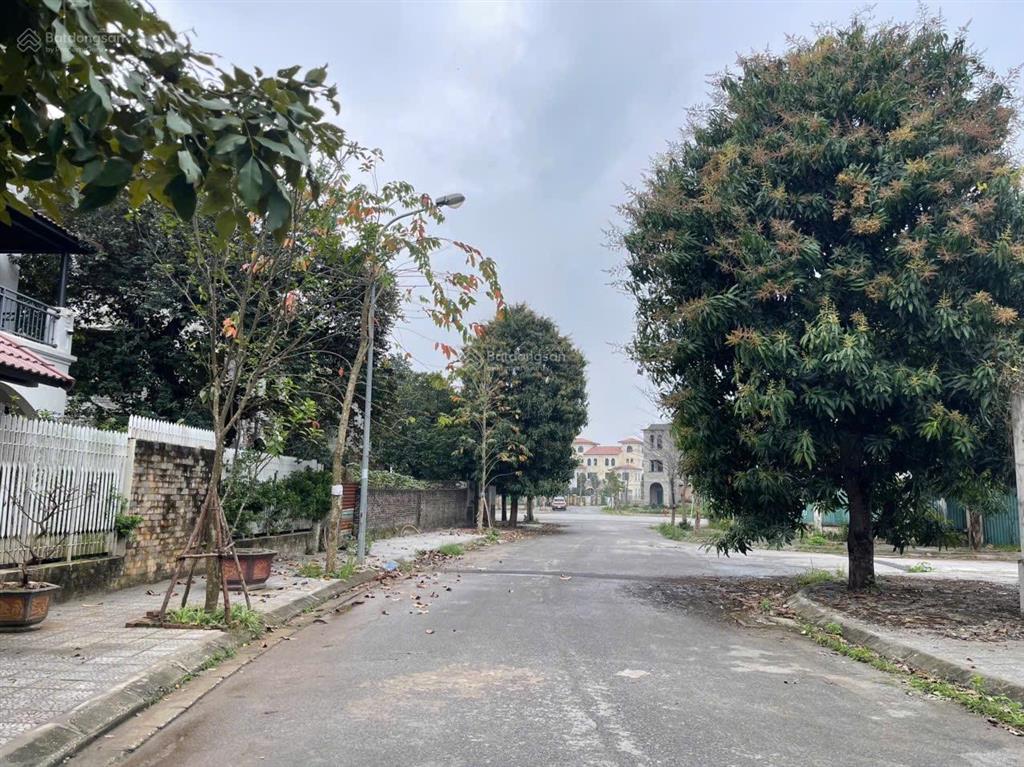 Biệt thự kđt nam an khánh 62 tỷ, 455m2, 3 tầng, mt 15m  giá đầu tư (cách svđ mỹ đình 8km)