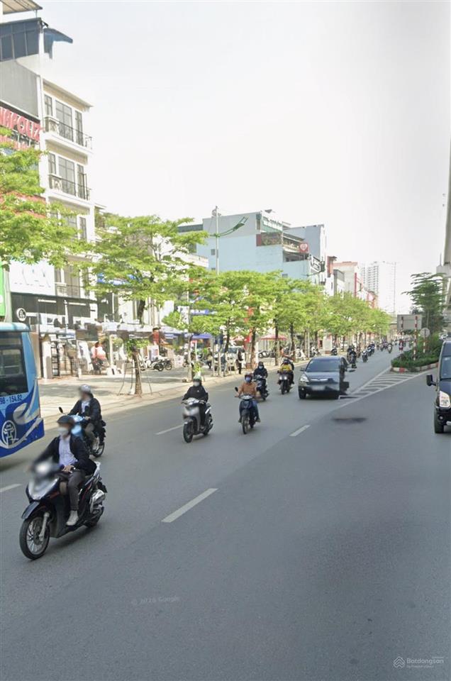 Ngõ ô tô đỗ cửa  phố phạm văn đồng 10,2 tỷ  35m2, mặt tiền 4,7m  nhà mặt ngõ thông kinh doanh.