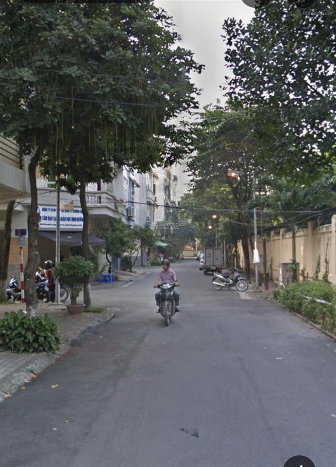 Ngõ ô tô đỗ cửa  phố phạm văn đồng 10,2 tỷ  35m2, mặt tiền 4,7m  nhà mặt ngõ thông kinh doanh.