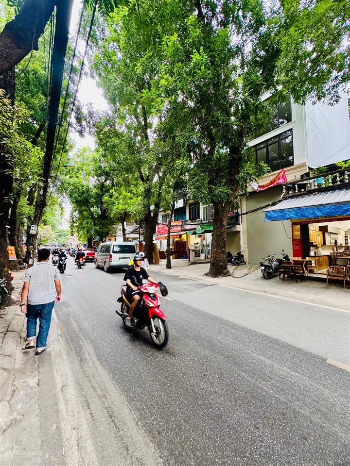 Mặt phố đê la thành đoạn đã làm xong đường, quy hoạch ổn định 86,5 tỷ  88m2, 9 tầng, mặt tiền 5,2m