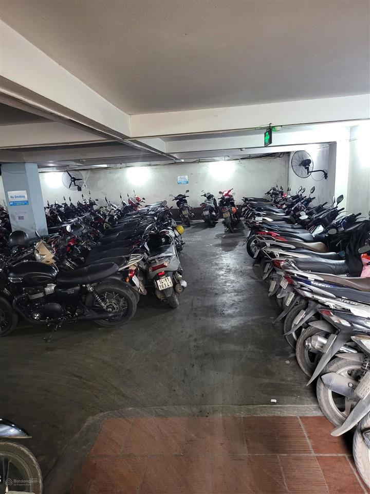 Tòa văn phòng 11 tầng mặt phố quận cầu giấy 279 tỷ, 271 m, mặt tiền 12m, dòng tiền 400tr/ tháng