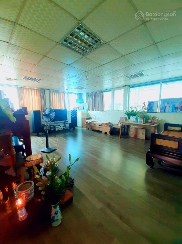 Tòa văn phòng 11 tầng mặt phố quận cầu giấy 279 tỷ, 271 m, mặt tiền 12m, dòng tiền 400tr/ tháng