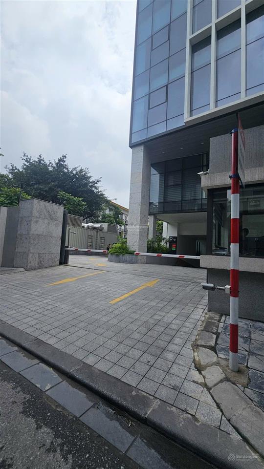 Biệt thự phố trần kim xuyến 165 tỷ, 265m2, mặt tiền 18m, 6 tầng, lô góc.
