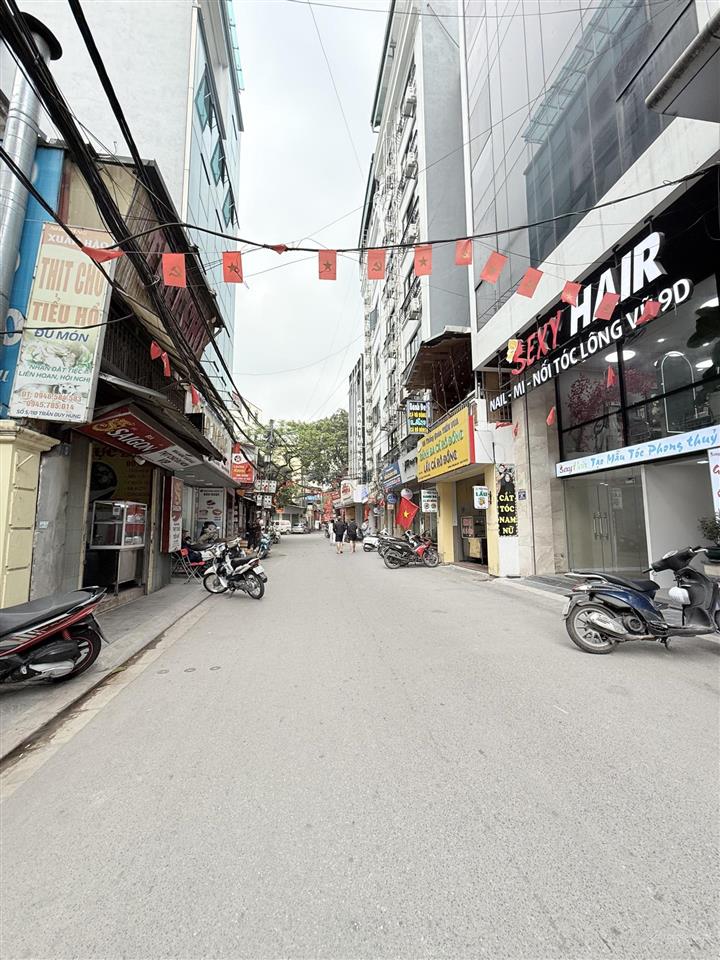 Phố trần duy hưng, tòa văn phòng 75m², 8 tầng, 61 tỷ,