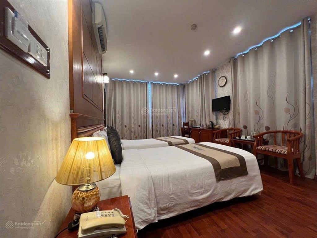 Khách sạn mặt phố cửa bắc 170 tỷ  150m2  15 tầng  trung tâm quận ba đình  doanh thu 500 tr/th