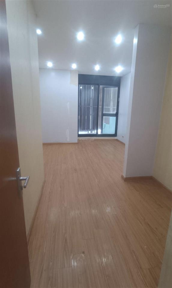Cho thuê căn hộ 202 m2 tsq làng việt kiều châu âu mỗ lao hà đông