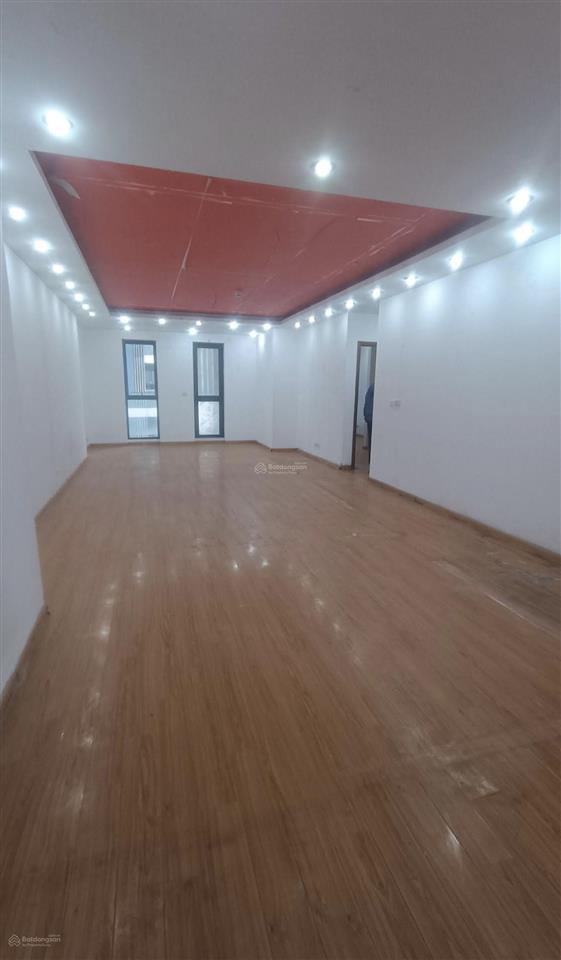 Cho thuê căn hộ 202 m2 tsq làng việt kiều châu âu mỗ lao hà đông