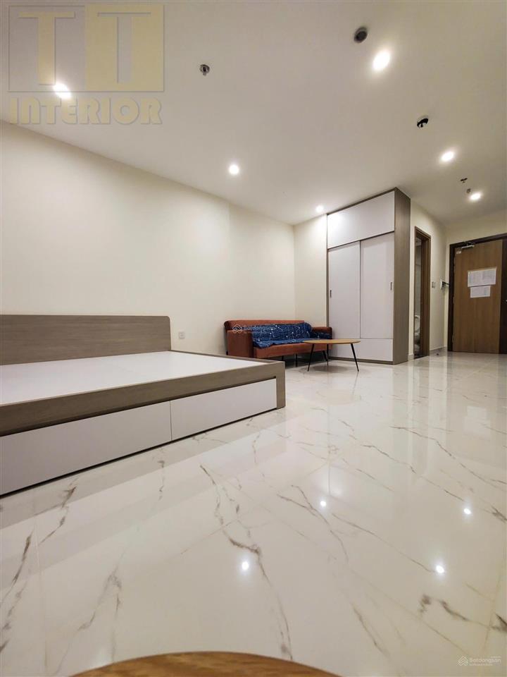 Bán căn hộ studio bs8 tầng 31 vinhomes grand park  34m², full nội thất, hướng đông nam  giá 2,2 tỷ