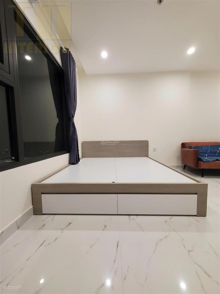 Bán căn hộ studio bs8 tầng 31 vinhomes grand park  34m², full nội thất, hướng đông nam  giá 2,2 tỷ