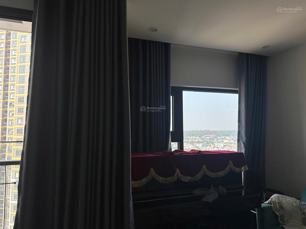 Bán căn góc bs15 tầng 18  2pn+ 69m², có sổ đỏ, đang cho thuê  giá 4 tỷ