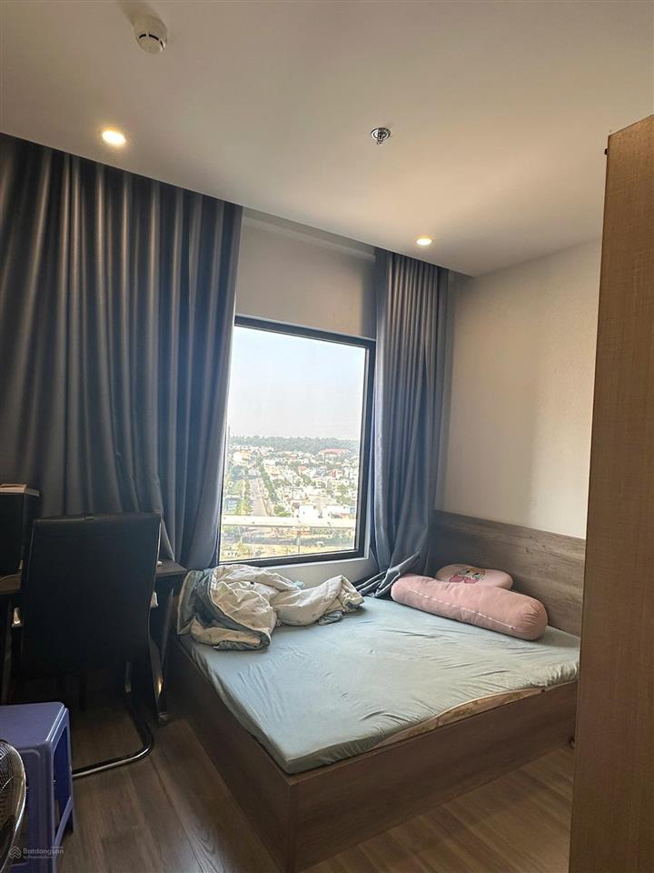 Bán căn góc bs15 tầng 18  2pn+ 69m², có sổ đỏ, đang cho thuê  giá 4 tỷ