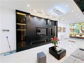 Nhà giáp bát  hoàng mai  dt 50m2 5 tầng  phân lô  ô tô tránh  thang máy nhập khẩu  hơn 19 tỷ