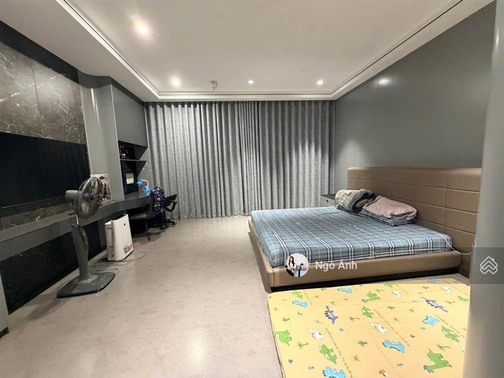 35.5 tỷ nhà nguyễn công hoan, vip ba đình 100m2 x 5t x mt 5.5m thang máy full nội thất, ô tô tránh