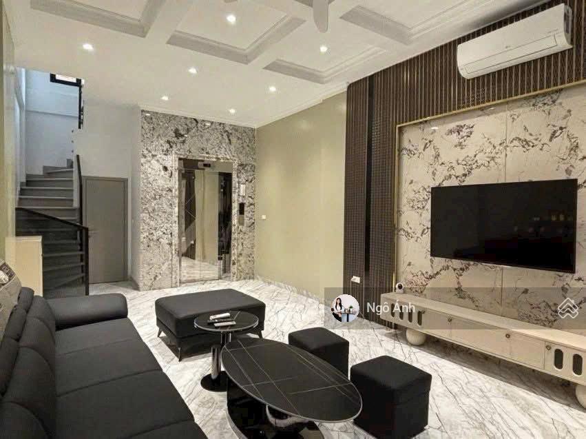 11.5 tỷ nhà lô góc mới tinh mặt ngõ dịch vọng hậu, vip cầu giấy 55m2 x 6t x mt 14m cách phố 50m