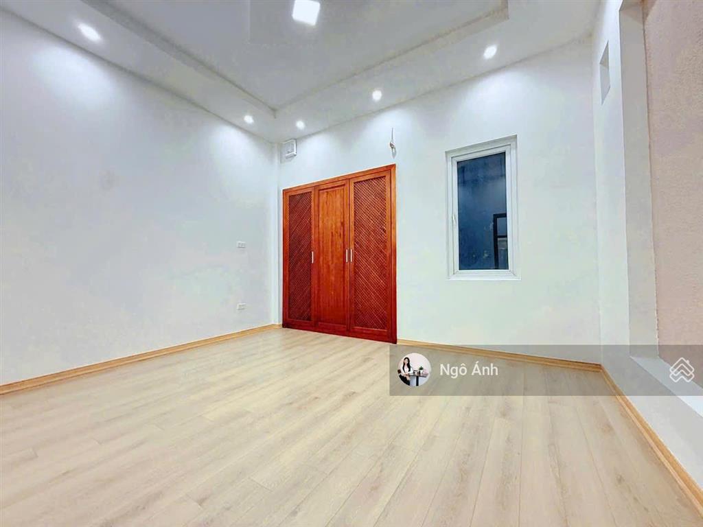 14.8 tỷ nguyễn khánh toàn cầu giấy 50m2 x 6t x mt 4m cách ô tô 10m full nội thất xịn ngõ cực nông