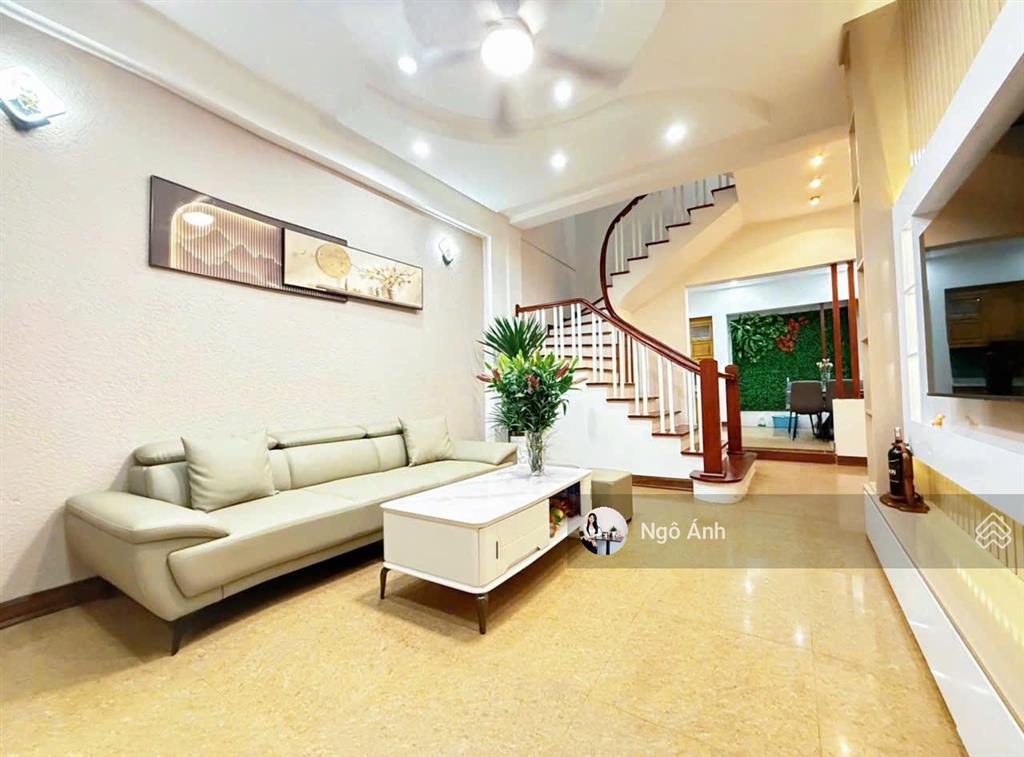 14.8 tỷ nguyễn khánh toàn cầu giấy 50m2 x 6t x mt 4m cách ô tô 10m full nội thất xịn ngõ cực nông