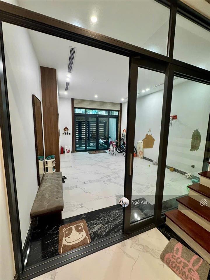25.5 tỷ phân lô phố duy tân cầu giấy 55m2 x 5t x mt 5m vỉa hè ô tô tránh kinh doanh, nội thất đẹp