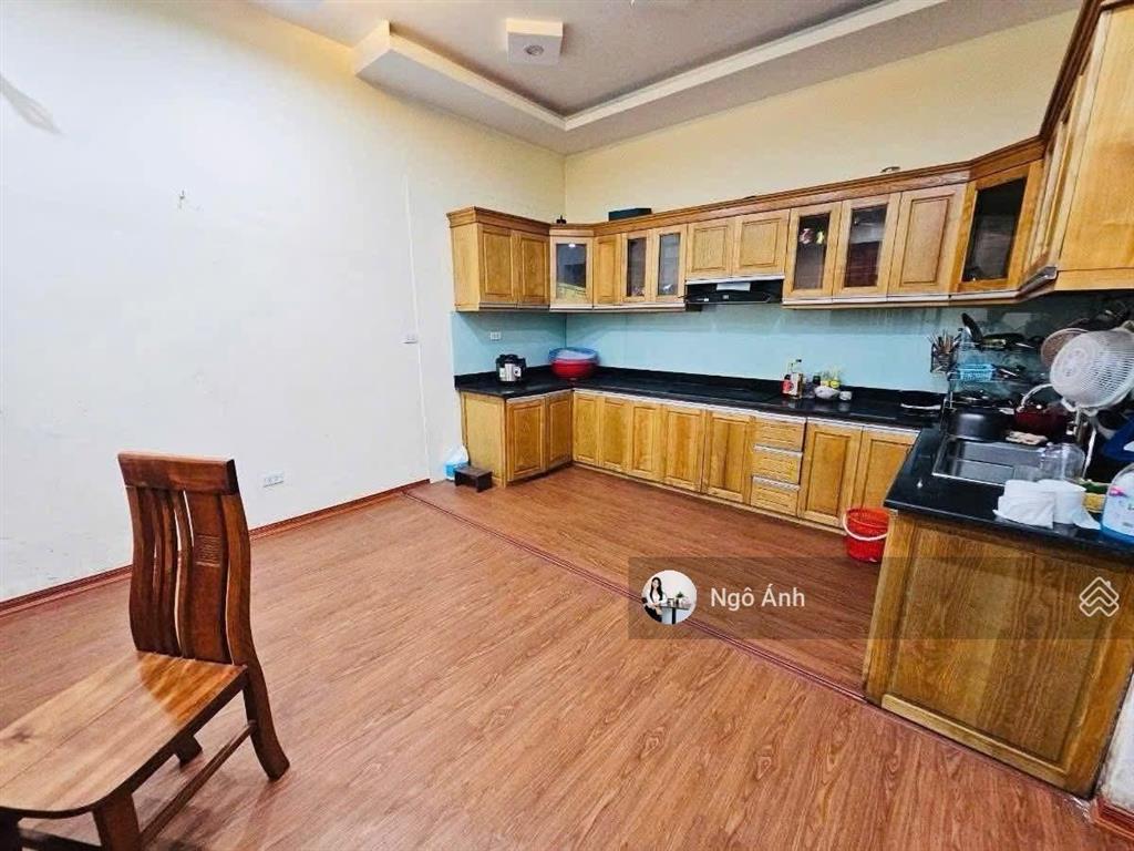 Siêu phẩm tây hồ  95m2  5 tầng  ngõ ô tô thông  kinh doanh  văn phòng  30m ra hồ tây