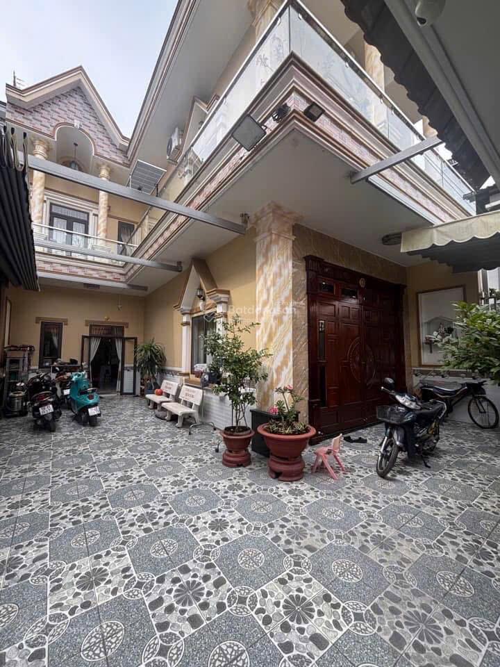 Bán nhà riêng tại đường bắc lân 2, ngang 9m2 dài 17m, dt 156,4 m2, 4pn, 4wc