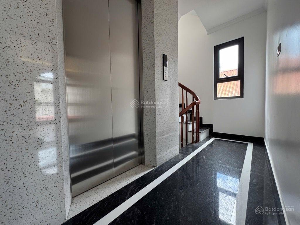 Bán nhà nguyễn văn cừ mặt tiền to ,kinh doanh ,nhà lô góc 2 mặt ngõ 20m ra phố nhỉnh 16 tỷ