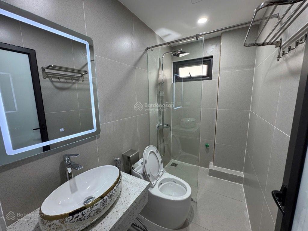 Bán nhà nguyễn văn cừ mặt tiền to ,kinh doanh ,nhà lô góc 2 mặt ngõ 20m ra phố nhỉnh 16 tỷ