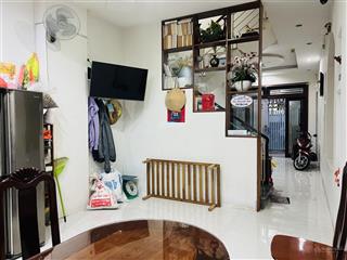 Hàng hiếm cách đường 39 chỉ 15m nhà kiên cố chủ chọn từng viên gạch kết cấu 3 tầng giá chỉ 9,4 tỷ