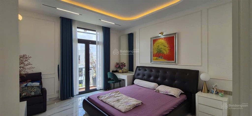 Bán nhà 6 tầng có thang máy nội thất cao cấp  khu vinhomes quận 9  dt đất 144m2  giá 34 tỷ