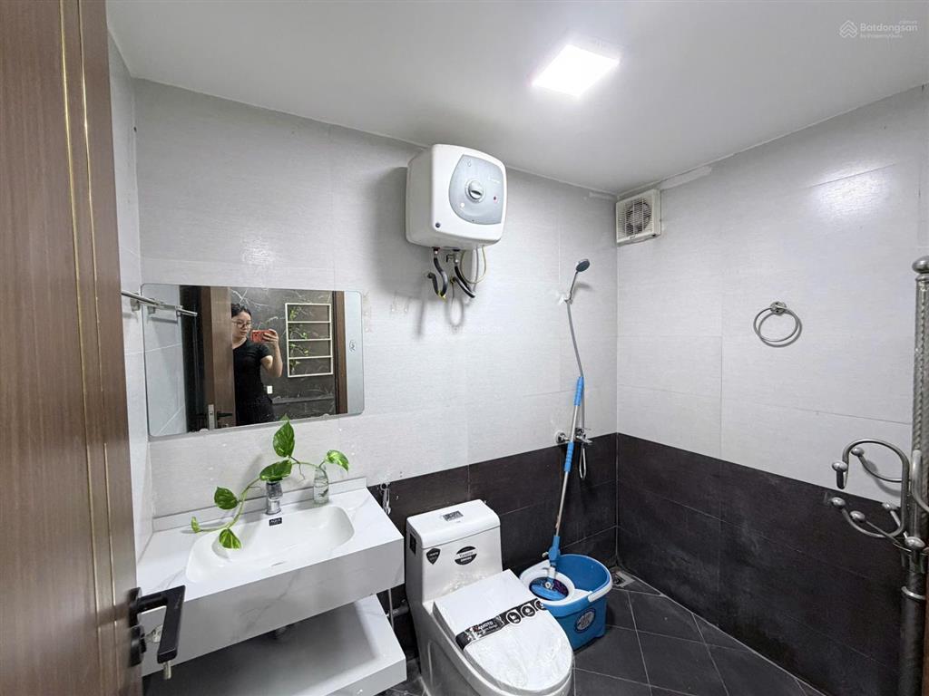Bán căn hộ tầng 2, 63m²  2 ngủ 2 wc bìa đỏ sang tên hoàng huy pruksa town full nội thất