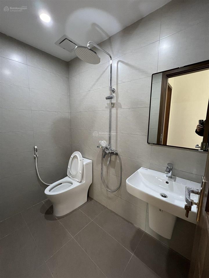 Cần bán gấp căn hộ x2a nguyễn cơ thạch, 64m, 3pn, 2 vs, sửa mới, đồ cơ bản,  ms lan 0983 816 ***