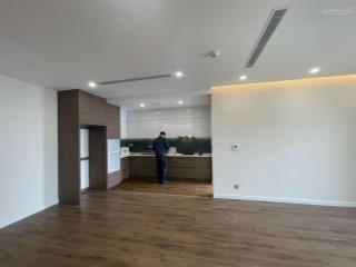 Cho thuê biệt thự kđt mỹ đình 1, dt 200m2x4 tầng, đồ cơ bản, giá tt,  ms lan 0983 816 ***