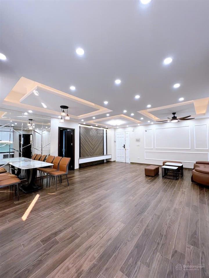Chính chủ cho thuê biệt thự mỹ đình 2, dt 200m x4 tầng, đồ cơ bản giá 40 tr/th, ms lan 0983 816 ***
