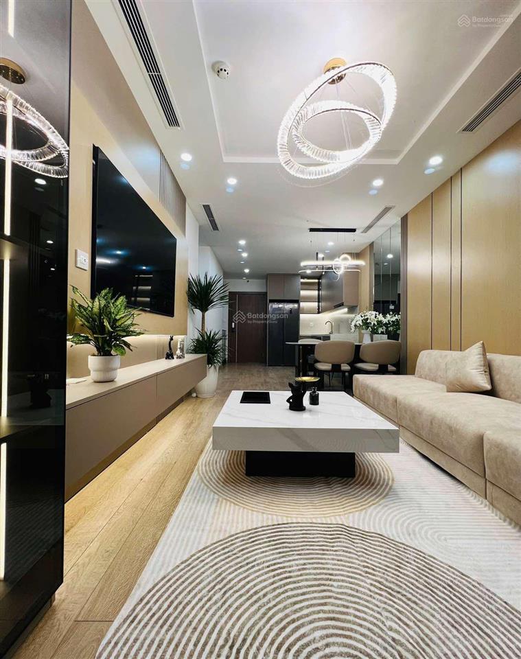 Bán căn hộ cao cấp flc 36 phạm hùng, 97m², 3pn, nội thất 5 sao sửa đẹp, giá 8,8 tỷ.  0983 816 ***