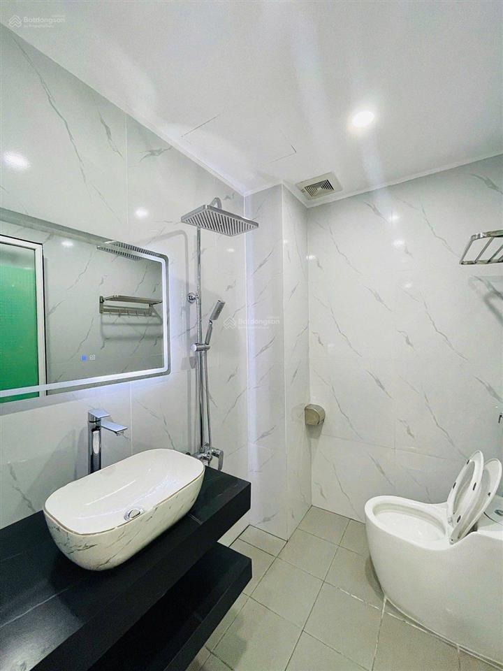 Chính chủ cần bán căn hộ tòa b mặt phố hàm nghi , 77m,3pn,2 vs, giá 6,1 tỷ, ms lan 0983 816 ***