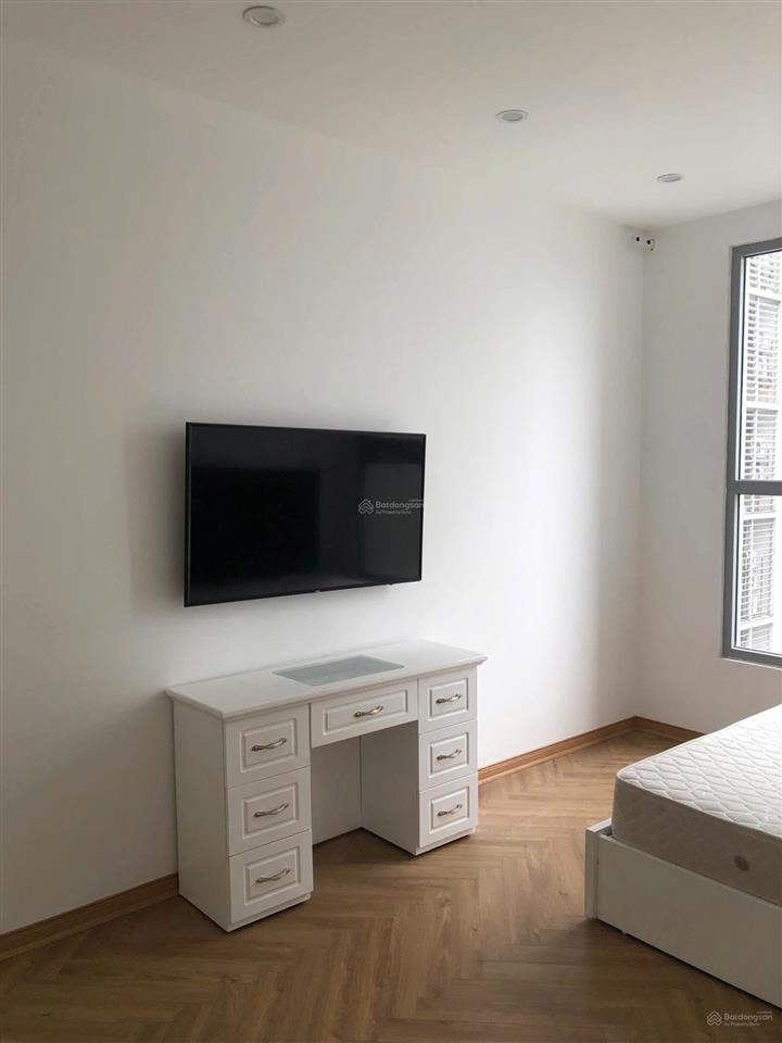 Chính chủ cho thuê flc landmark lê đức thọ, dt 124m, 2pn, 2 vs, đồ cb giá 12 tr/th,  0983 816 ***