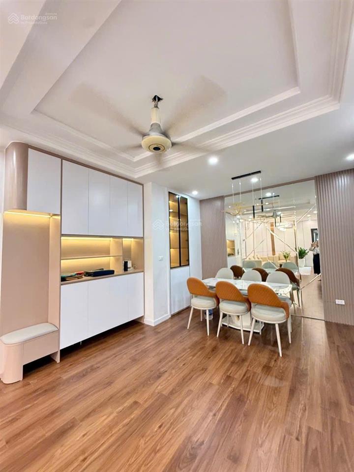 Bán gấp căn hộ toa c nguyễn cơ thạch, dt 106m, 3pn, 2 vs, nội thất đẹp,  ms lan 0983 816 ***