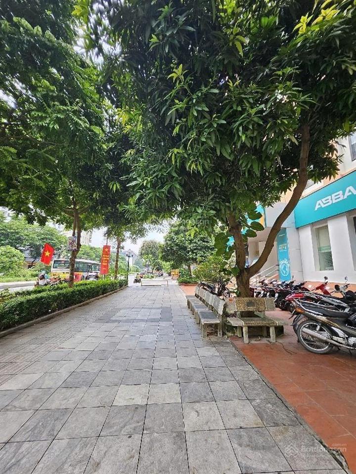 Cần tiền bán gấp căn hộ ct1a hàm nghi, dt 108m, 3pn, 2vs, căn góc giá 7,2 tỷ,  ms lan 0983 816 ***