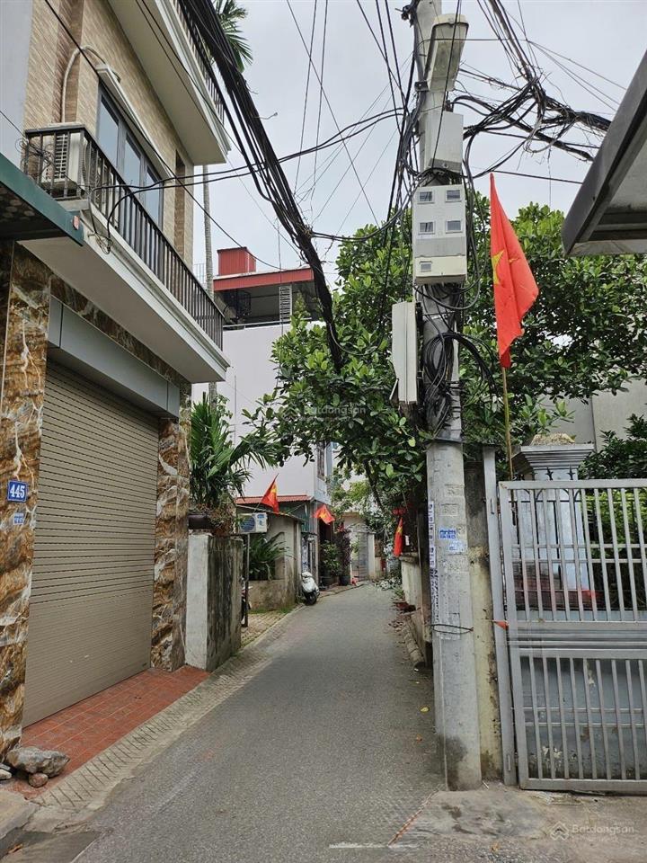 Nhỉnh 3 tỷ có ngay 34m2 đất ở, hộ khẩu quận long biên, tặng nhà cấp 4 ở hay cho thuê dòng tiền