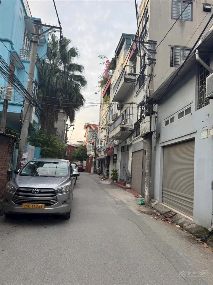 Nguyễn văn linh, long biên dt 252m, mt 9.8m, 23.x tỷ, cách 10m ra ô tô tránh đỗ ngày đêm (90.xtr/m)