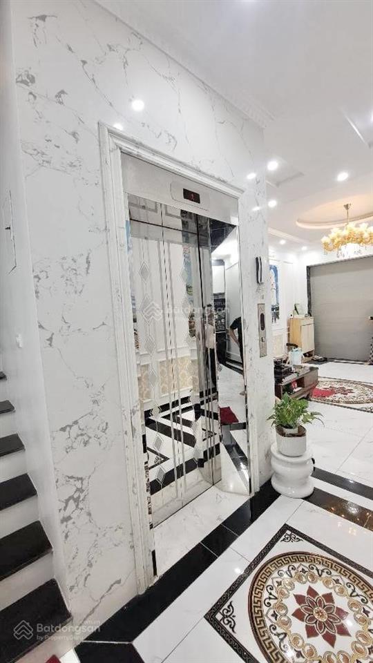 Siêu phẩm phúc lợi,dt 60m x 5 tầng thang máy, gara oto, kinh doanh sầm uất