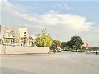 Nhỉnh 8 tỷ nhà 6 tầng xây mới, thang máy, ô tô đỗ cửa, gần chợ, trường học, kđt vinhomes riveside..