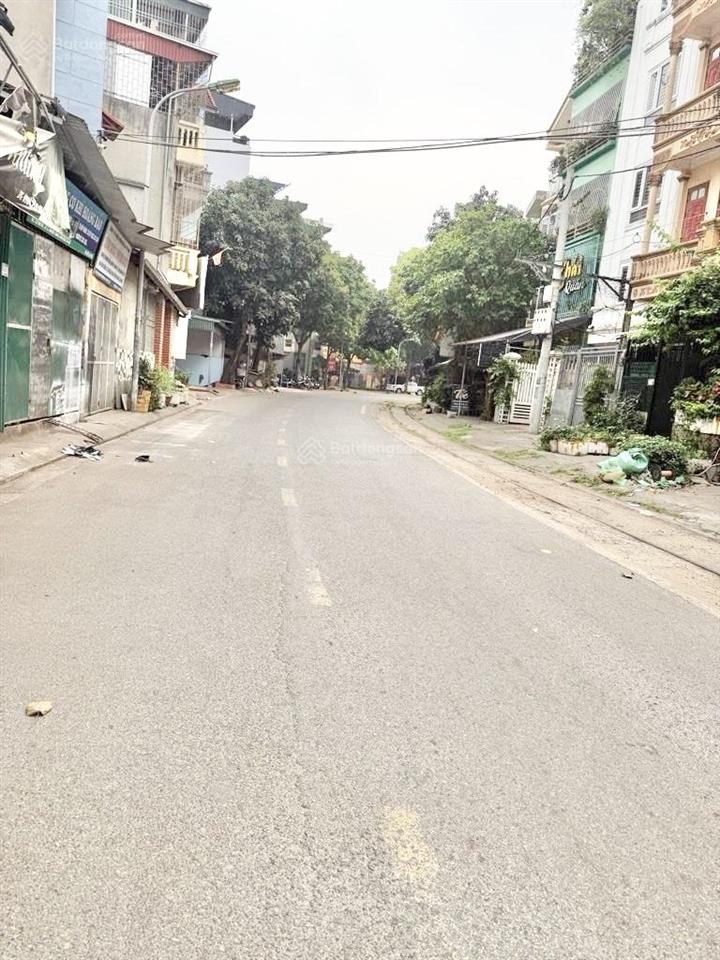 Bán đất tặng nhà 4 tầng mặt phố kinh doanh siêu hiếm 2 mặt đường tại việt hưng  hà nội