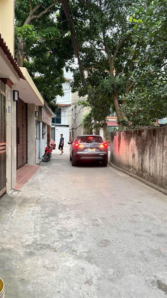 Hiếm phúc lợi long biên ô tô 4 chỗ vào nhà ngõ thông tứ tung, dt 41m nhỉnh 7 tỷ