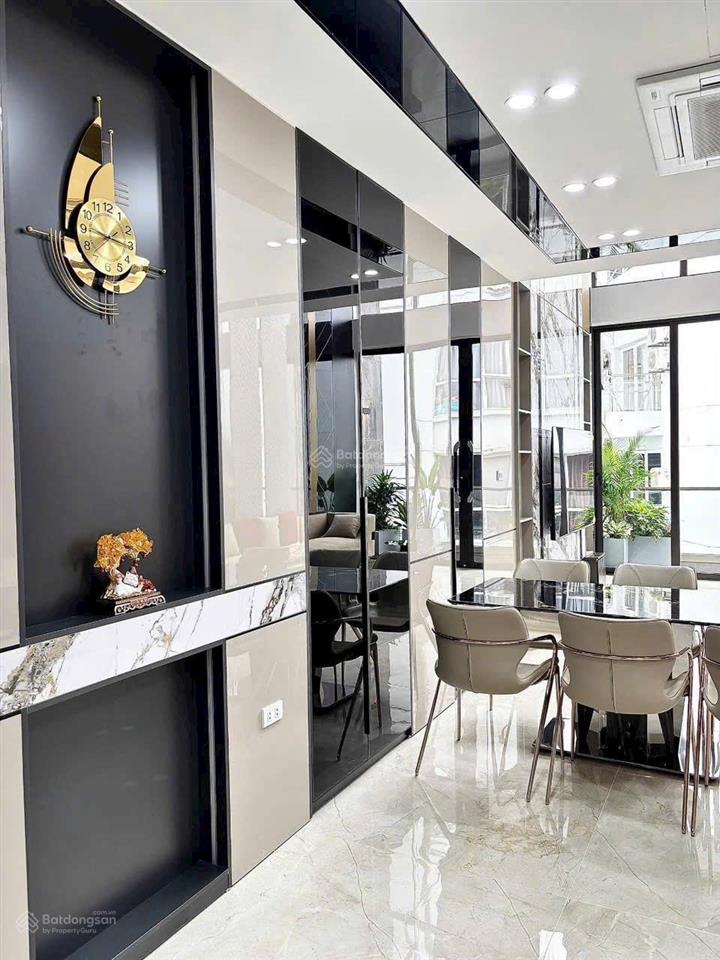 Phân lô lâm hạ bồ đề, vỉa hè ô tô tránh, kinh doanh bất chấp, cạnh cầu trần hưng đạo