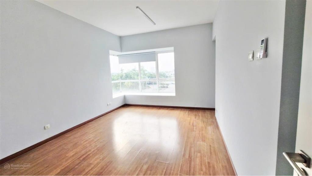 Bán cc garden city căn góc, view hồ thoáng đẹp nhất khu, dt 100m, 3 ngủ, loza...