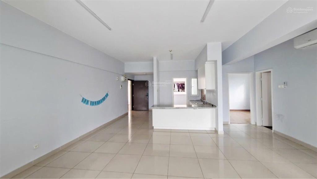 Bán cc garden city căn góc, view hồ thoáng đẹp nhất khu, dt 100m, 3 ngủ, loza...