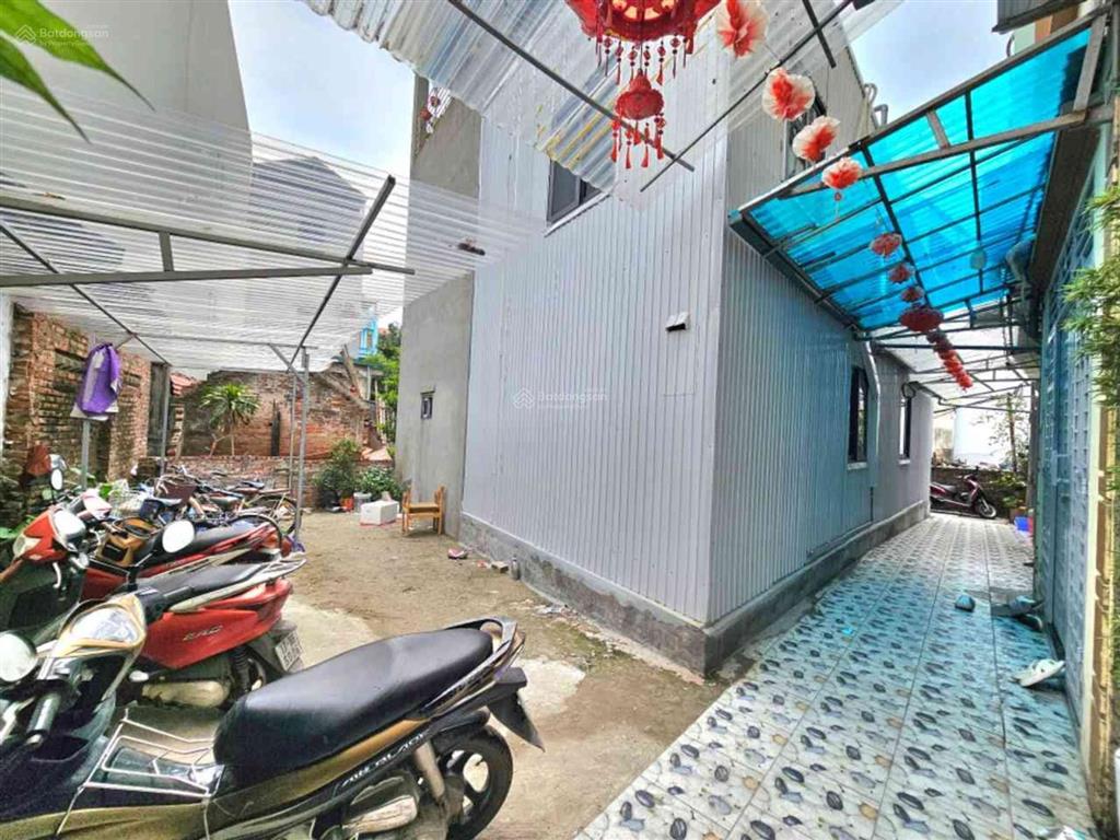 Nhỉnh 4 tỷ có ngay lô đất đẹp phúc lợi, long biên, dt 34m gần trường học các cấp, chợ, vinhomes